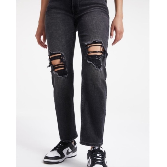 Good American good Ivón high waisted crop straight leg jeans in back - Picture 2 of 13
